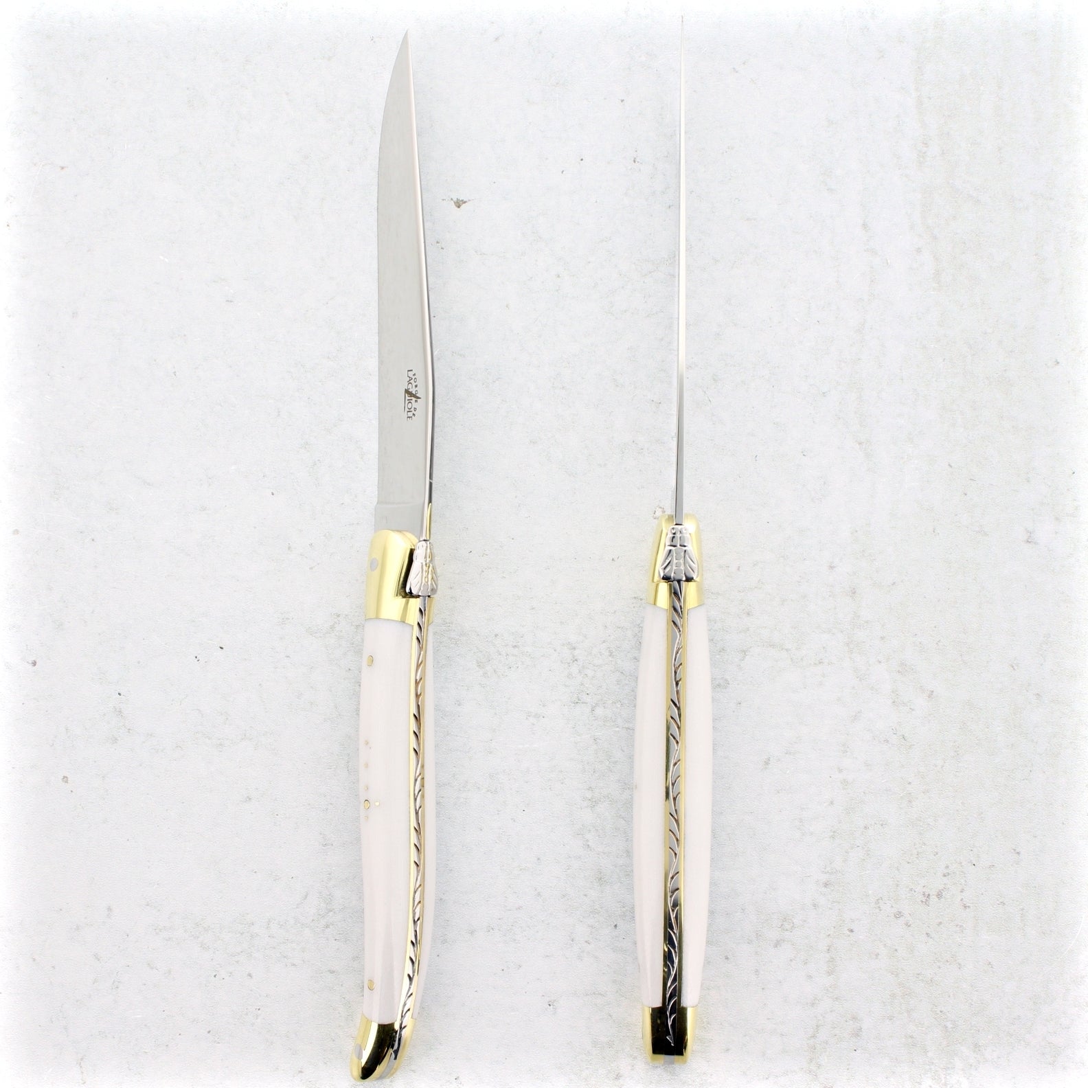 Forge de Laguiole Steak Knives Brass Bolsters - White