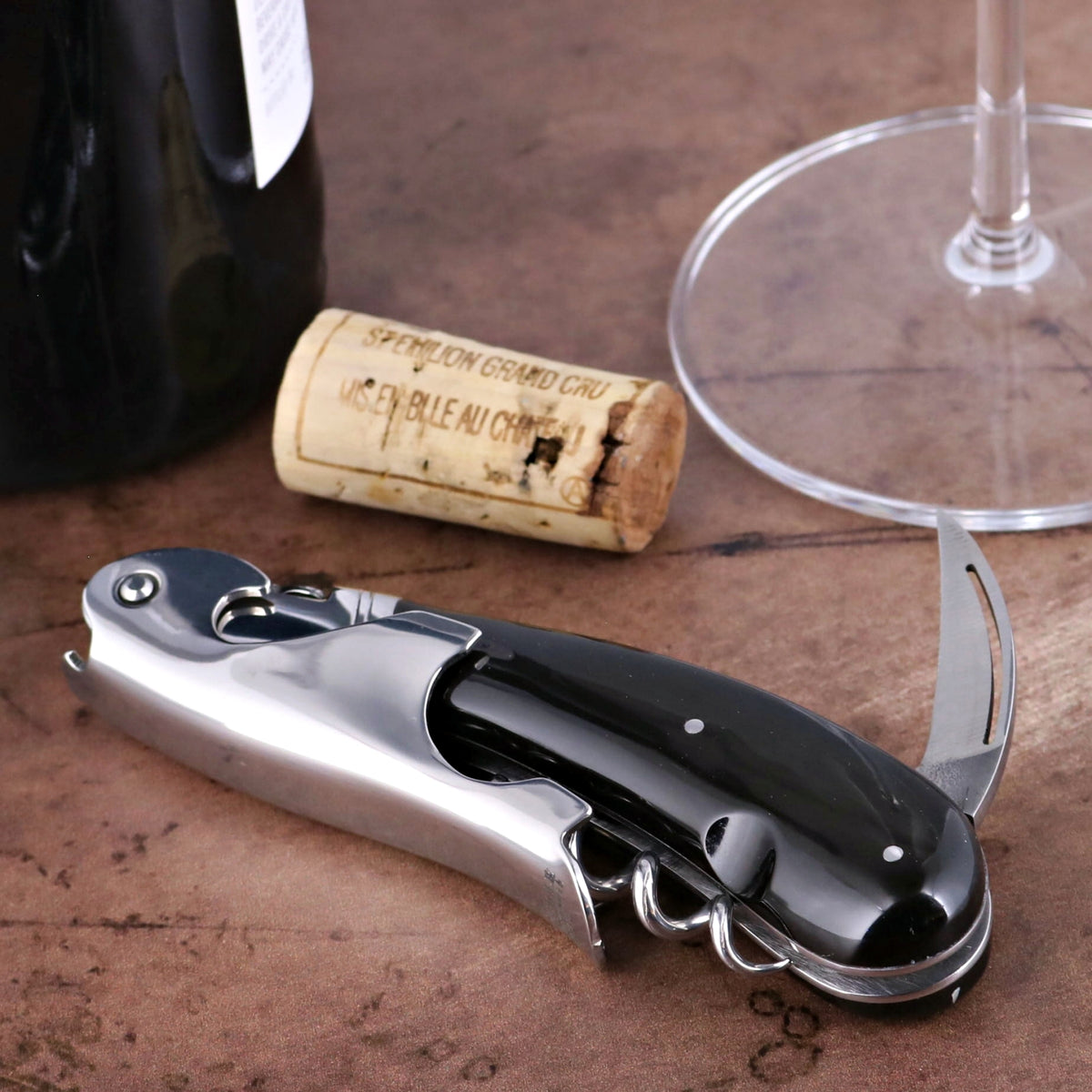 Laguiole Magnum Black Horn Tip Corkscrew - E
