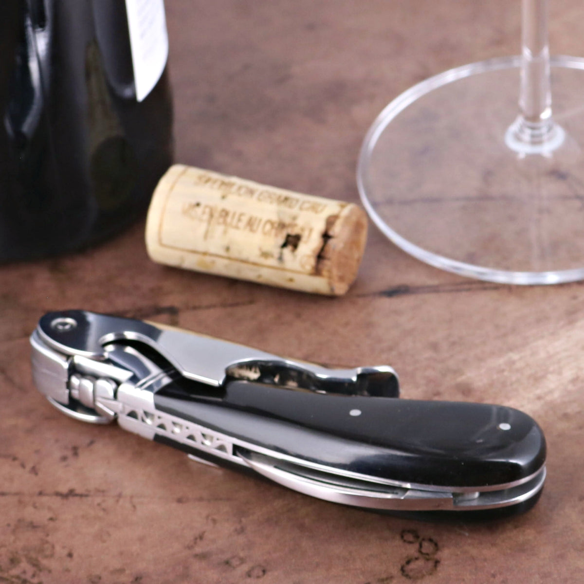 Laguiole Magnum Black Horn Tip Corkscrew - G