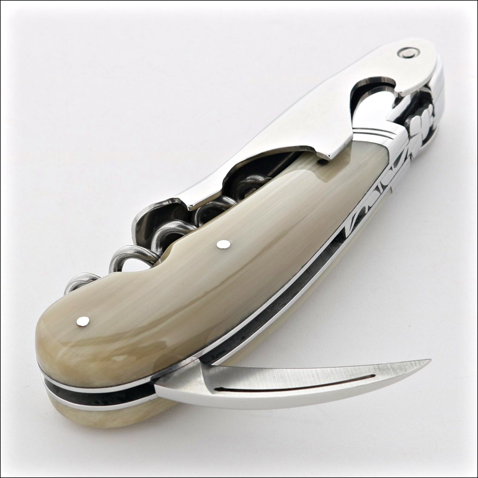 Laguiole Magnum Horn Tip Corkscrew - E