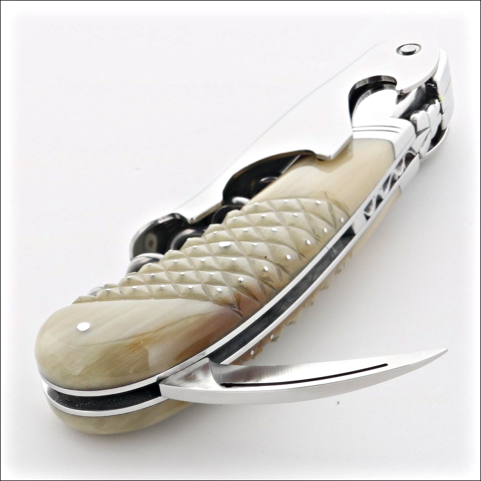 Laguiole Magnum Studded Horn Tip Corkscrew - D