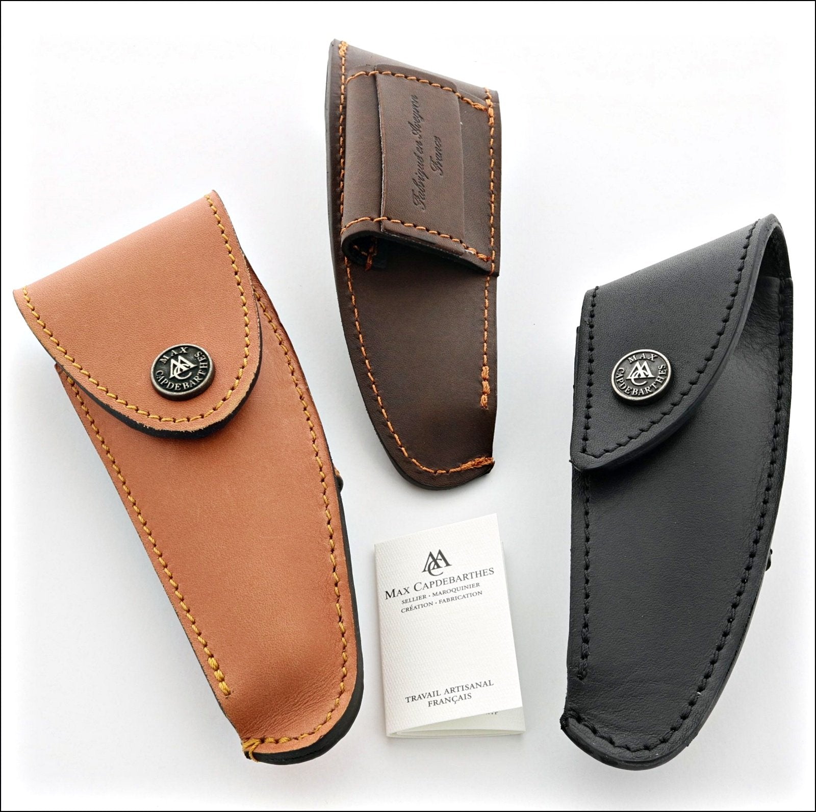 https://www.laguiole-imports.com/cdn/shop/products/Fuselage-Leather-Sheath-for-11-12-cm-Pocket-Knives-Max-Capdebarthes-2_c406427f-e35c-4696-8e74-2706af8a275d_1600x.jpg?v=1633256763