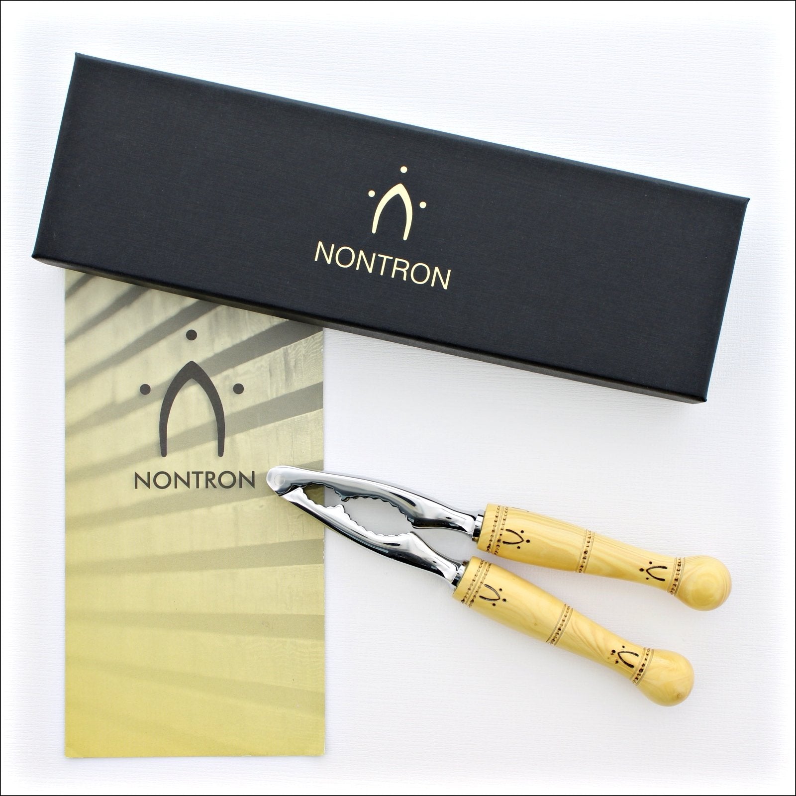 Nontron Traditional Set of 3 Kitchen knives, T3OFRBU 3-piece knife