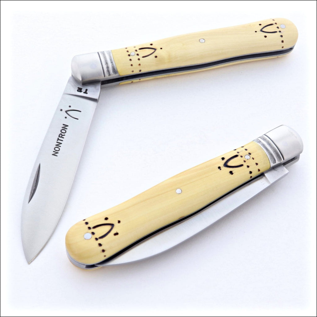 https://www.laguiole-imports.com/cdn/shop/products/Nontron-Pocket-Knife-Violin-Nontron-France_33c91988-e727-4916-b123-eb5a39b228bd_1024x1024.jpg?v=1631010570